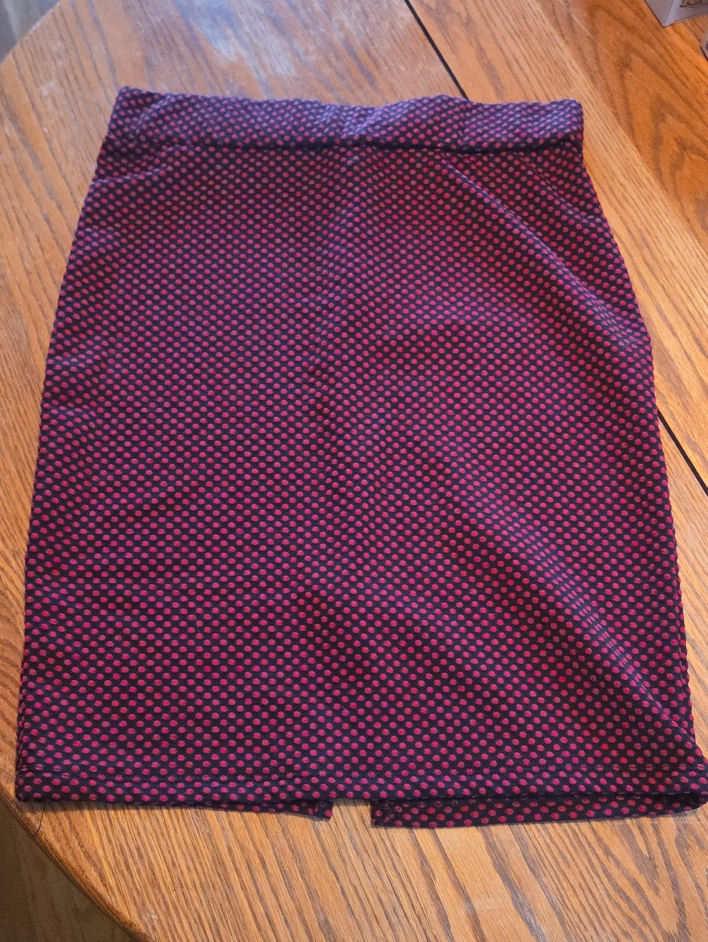 Lavish Black Pencil Skirt with Red Dot Print